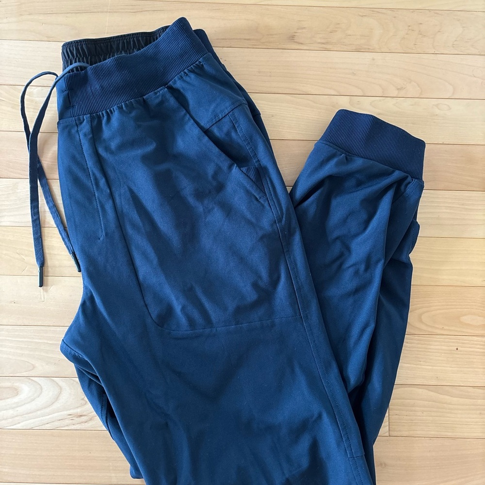 Lululemon Athletica Blue Jogger Sweatpants with Elastic Waistband